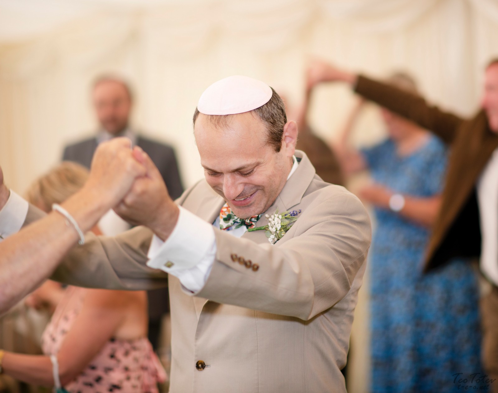 Jewish Wedding in Dance