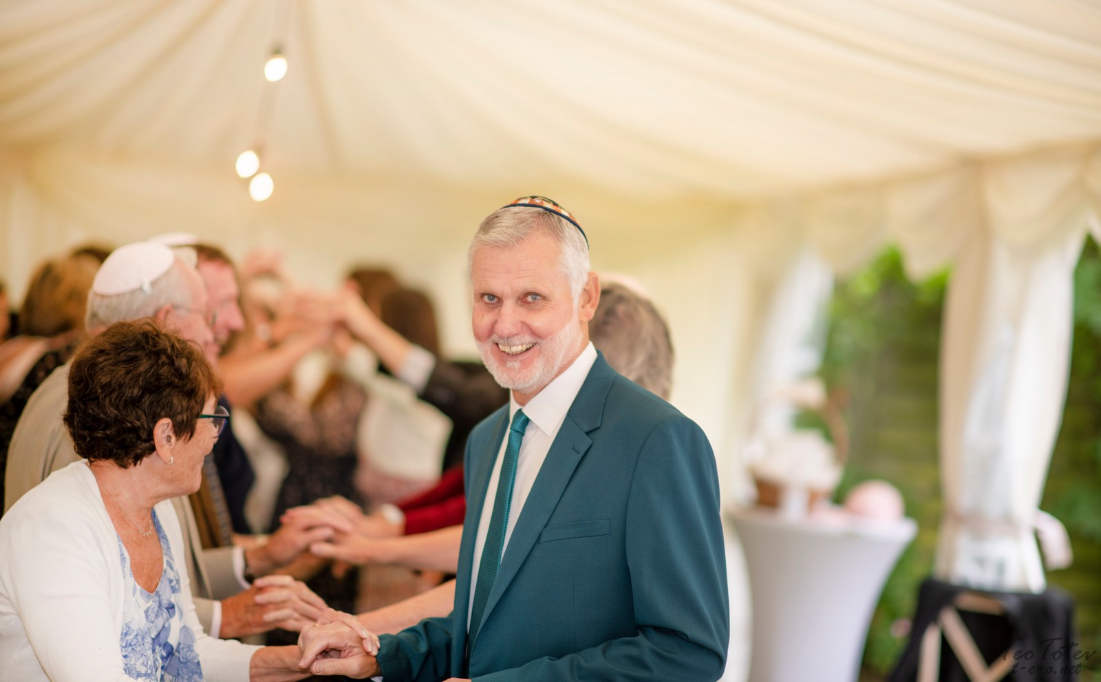 People enjoy Jewish Wedding