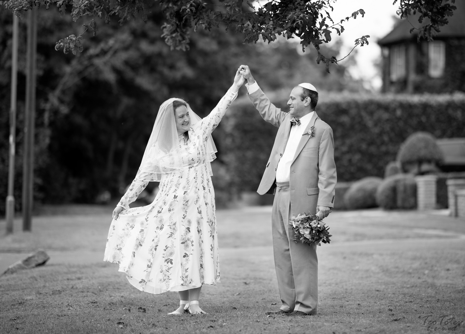 Jewish religious wedding photography