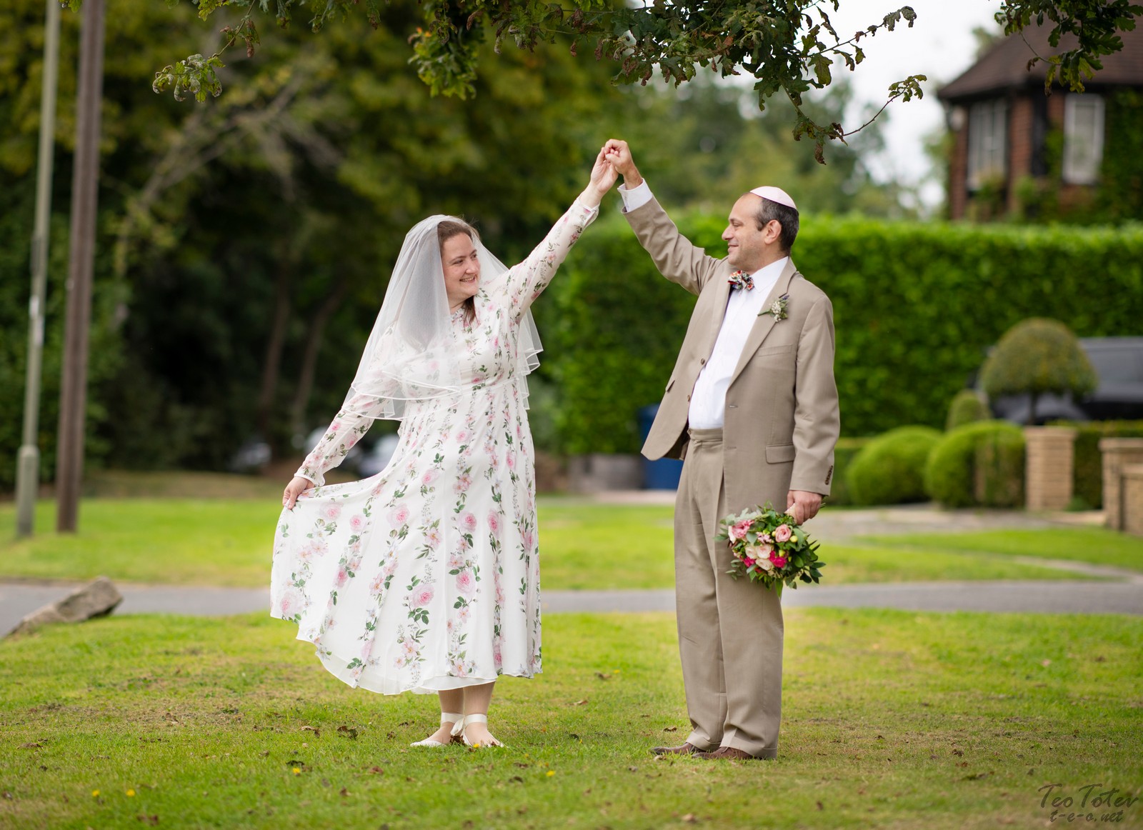 Jewish wedding photography outdoor